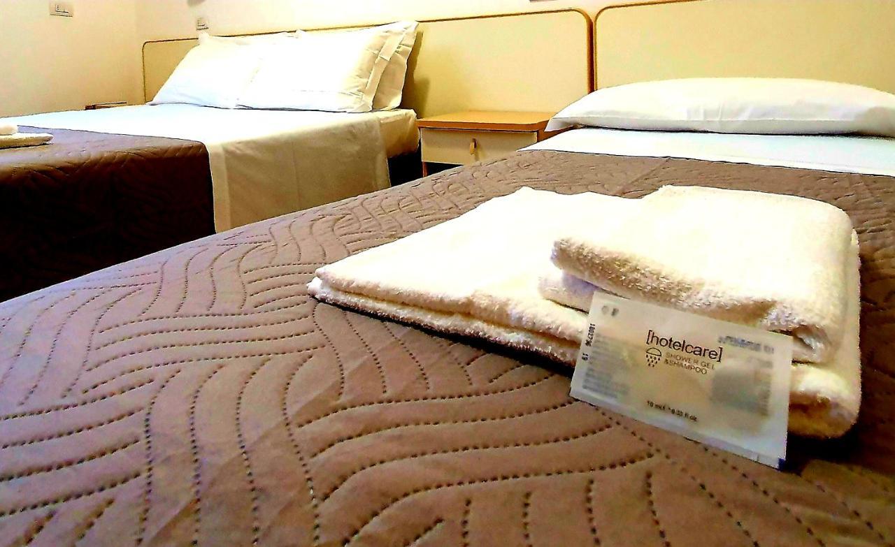 Lively Hotel Bellaria-Igea Marina Extérieur photo