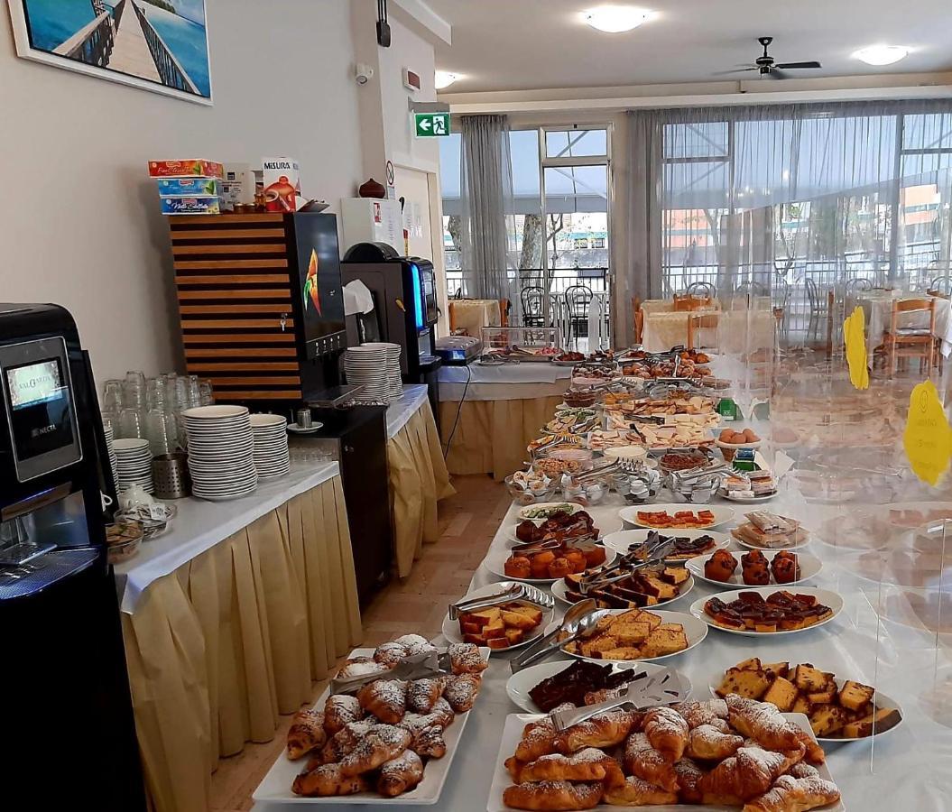 Lively Hotel Bellaria-Igea Marina Extérieur photo