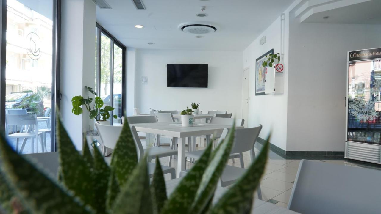 Lively Hotel Bellaria-Igea Marina Extérieur photo